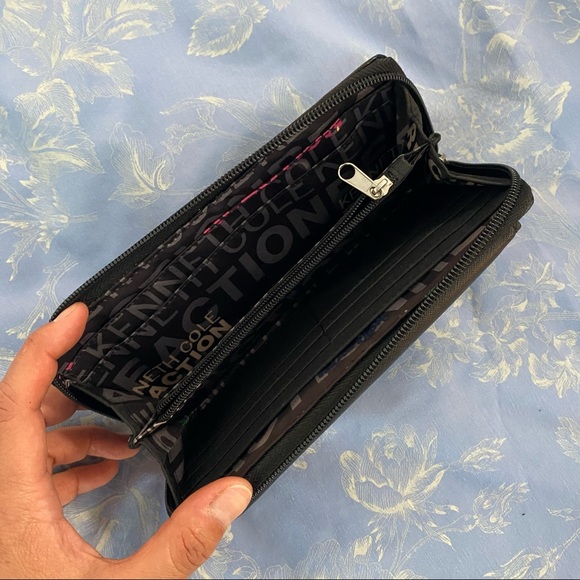 Black Kenneth Cole Reaction Wallet - Picture 4 of 4